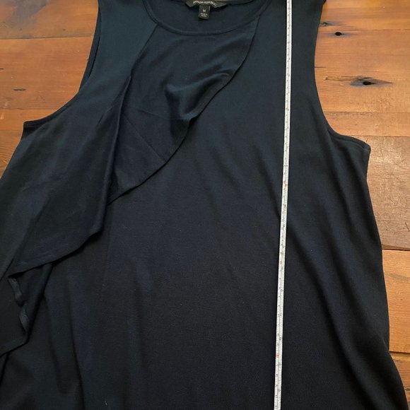 BANANA REPUBLIC NAVY SLEEVELESS SHELL /TOP WITH FRONT DRAPED DETAIL - SZ MED - Picture 3 of 7